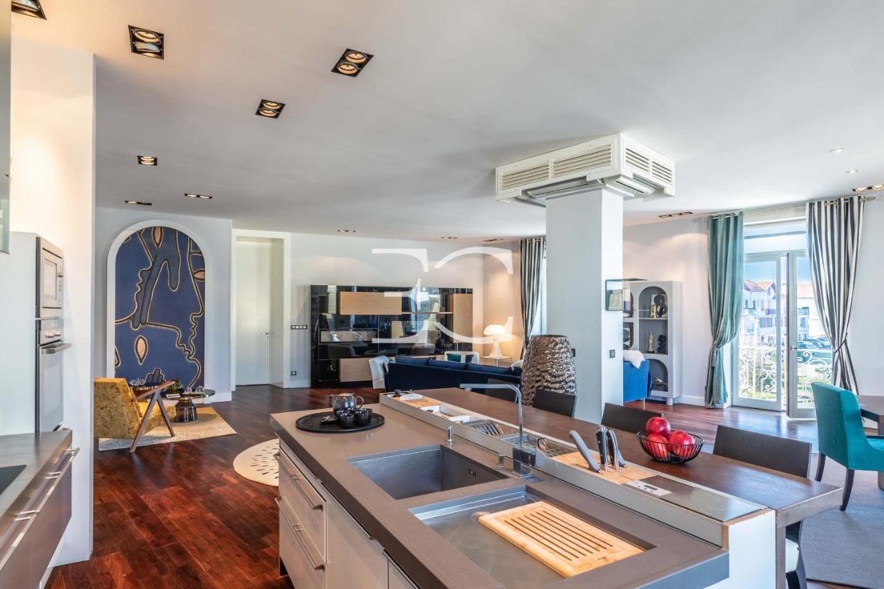 Apartment Easy Cles - Sea View Large Flat Ac Parking Biarritz